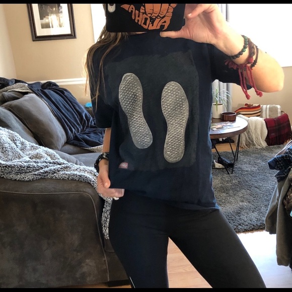 navy blue vans she graphic short sleeve tee M - Picture 2 of 6